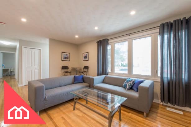 1070 Meadowlands Dr., Unit A, Ottawa, ON K2C 3K9